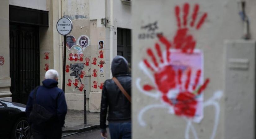 Megkezdődött a párizsi holokauszt-emlékmúzeum megrongálásával gyanúsított bolgárok pere