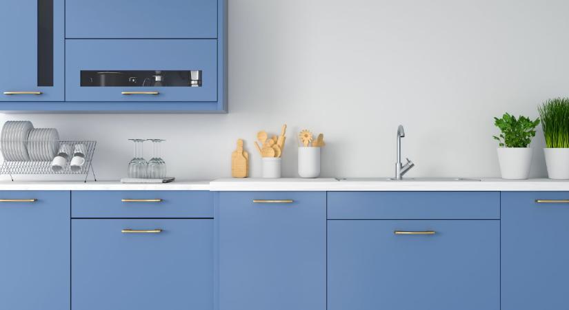 4 egyszerű módszer, hogy úgy tüntesd el a zsíros port a konyhaszekrényről, mint egy profi takarító