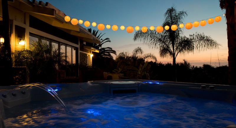 Hogyan segít a jobb alvásban a masszázsmedence?