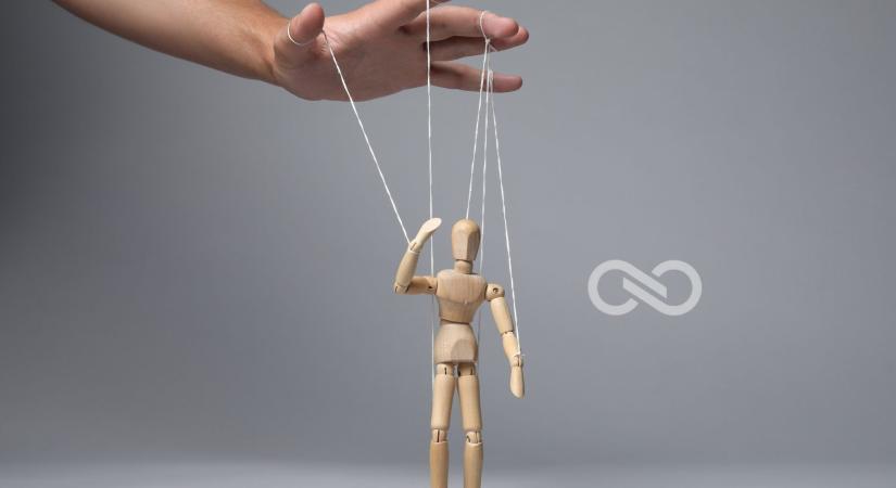 A brüsszeli forgatókönyv statisztái? Hogyan használják fel a Tisza Párt szavazóit a nemzeti érdek ellen?