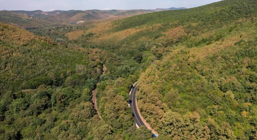 Fél évszázada várták ezt az útfelújítást: korszerűsítették Szilvásvárad-Nagyvisnyó útvonalat