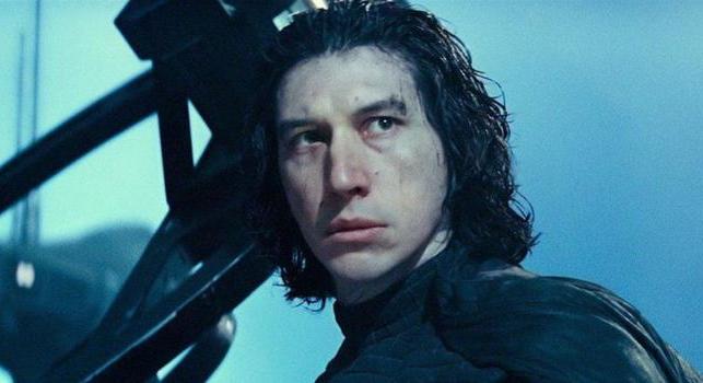 A Netflix túszdrámájában Adam Driver egy kamionos pihenőhelyre keveredik