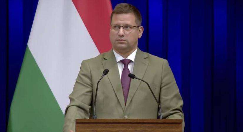 Szokatlan időpontban kezdődik a Kormányinfó – kövesse velünk percről percre