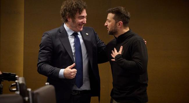Zelenszkij ukrajnai látogatásra hívta meg Argentína elnökét