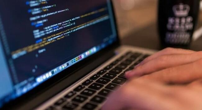 Ezekben a szektorokban nőttek a nettó átlagos fizetések a harmadik negyedévben