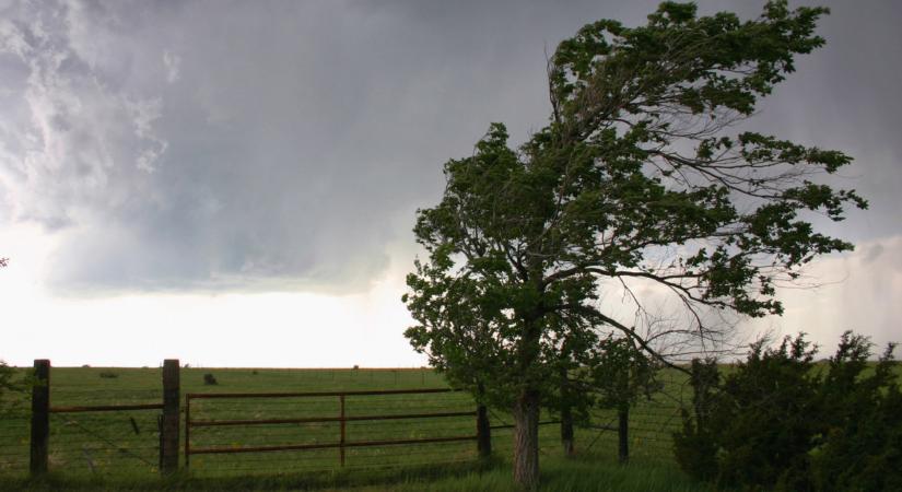 Figyelmeztet a meteorológia: ezt a megyét ma biztos nem kerüli el a vihar