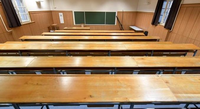 Visszavonták az izraeli oktató előadását megzavaró hallgató ösztöndíját