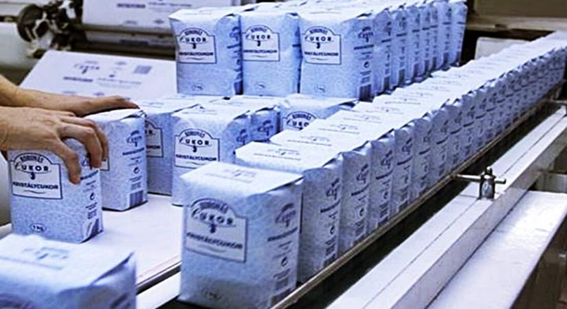 Ennyi liszt, cukor és wc papír jár minden magyarnak havonta