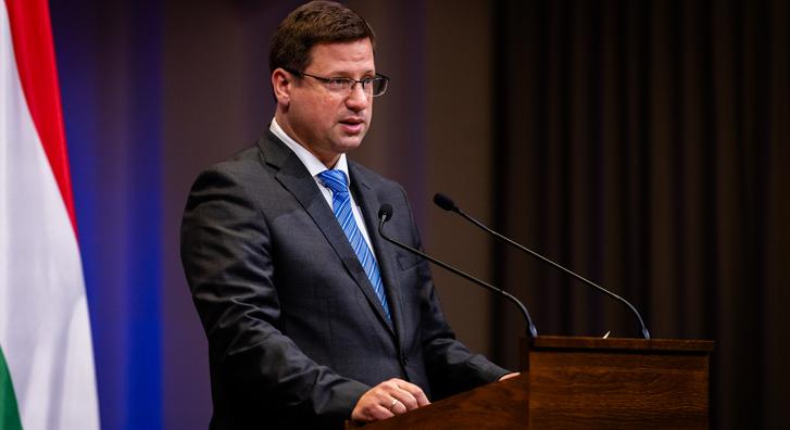 Terítéken Orbán Balázs videója és Magyar Péter feljelentése