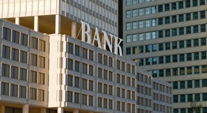 Mit jósol a Világbank? – Olcsóbb energia és élelmiszer jön, miközben az arany és az ezüst drágul