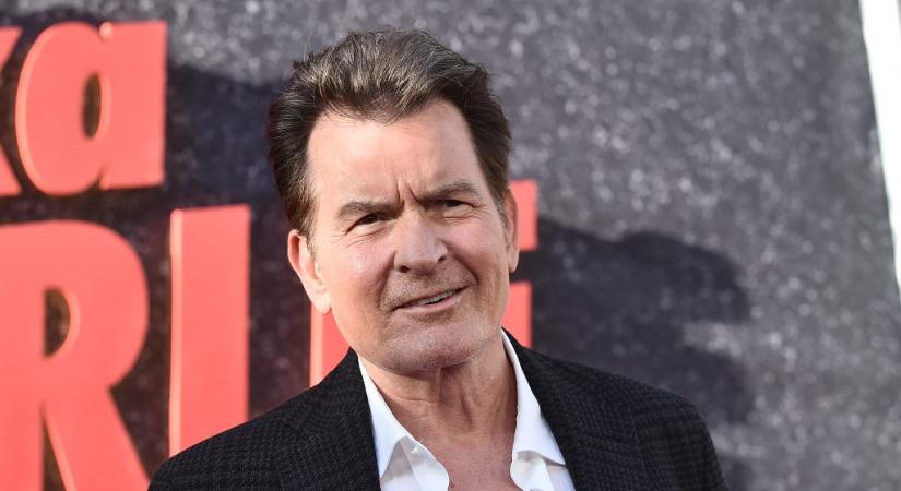 Charlie Sheen szerint nehezebb volt eltitkolni, hogy HIV-fertőzött, mint együtt élni a betegséggel