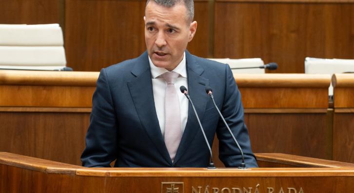 Rekordmagas a tanárhiány, Drucker a hallgatókat küldi tanítani