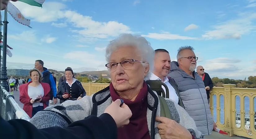 Elképesztő dolog derült ki az Orbán-édesanya interjú készítőjéről, valószínűleg nincs még egy ilyen ember az országban