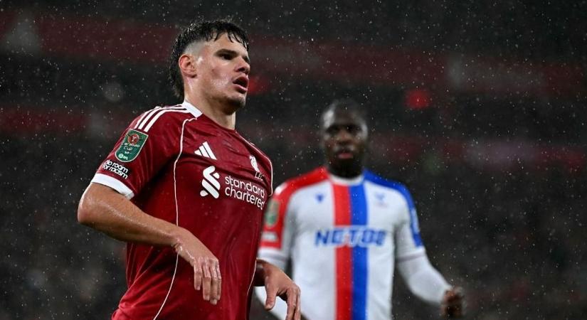 „Az elmúlt húsz év legrosszabb igazolása” – ismét kipécézték Kerkezt, de Slot is kapja a kritikákat