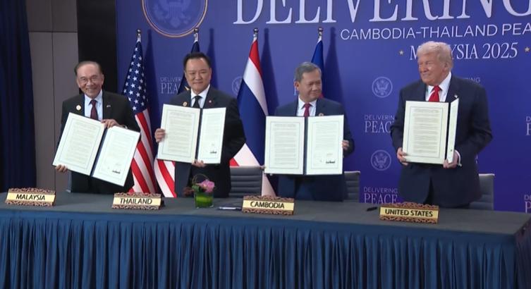 Thaiföld és Kambodzsa békemegállapodást írt alá Trump jelenlétében