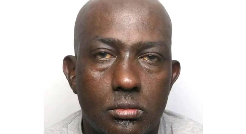 Elutasították a menedékkérelmét, ezért dühében szíven szúrt egy családapát egy bevándorló Angliában