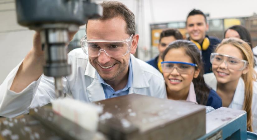 A „B-terv” mítoszának vége: hogyan lett újra menő és aranyat érő a szakképzés?