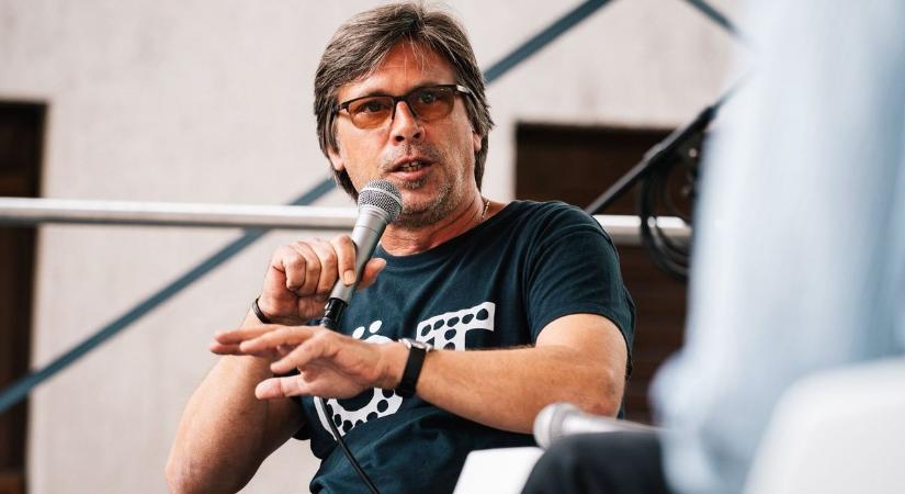 „Hogyha odaszarna, azt is megzabálnák” – Hont András értékes nyereményeket sorsol ki a helyes megfejtők között