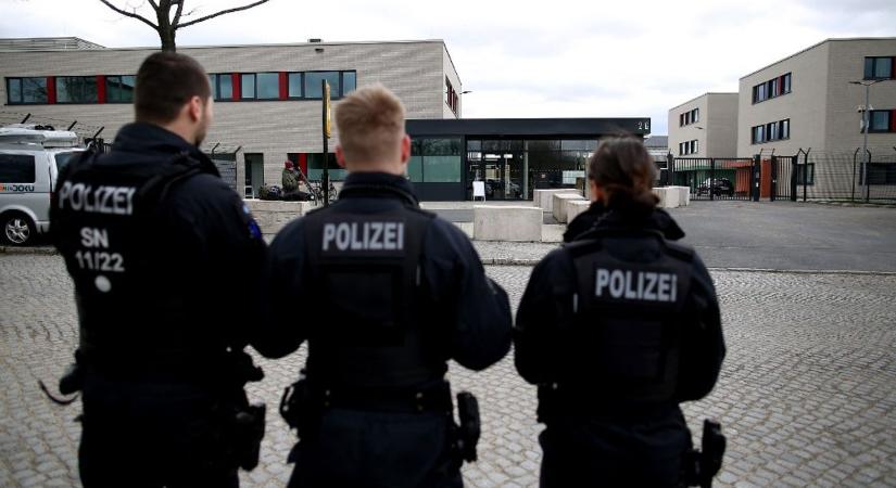 Sokkoló számok Németországból: 39 percenként követnek el bűncselekményeket a migránsok