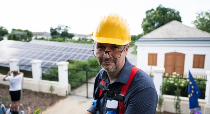 Hatvanpuszta műemléki védettségének eltörlésével hozná nehéz helyzetbe Lázár minisztériumát Hadházy Ákos