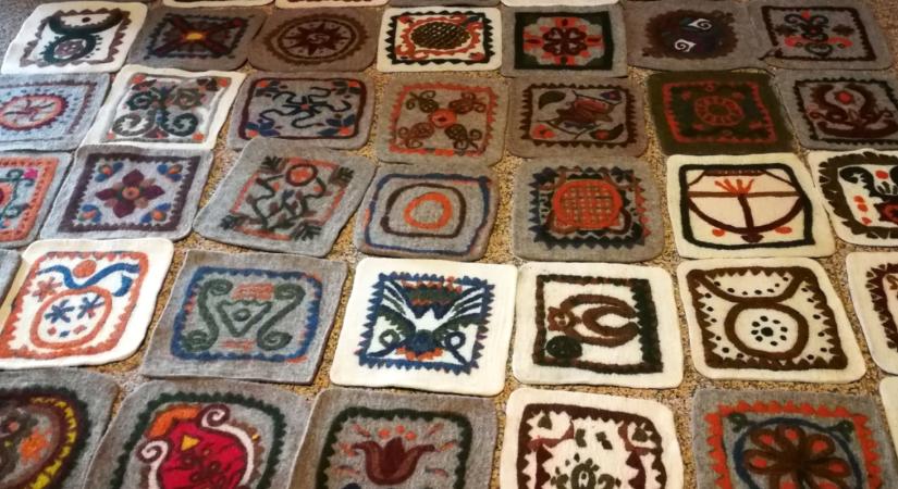 A nemezművészet titkaiba avat be ez a kiállítás Hajdúszoboszlón