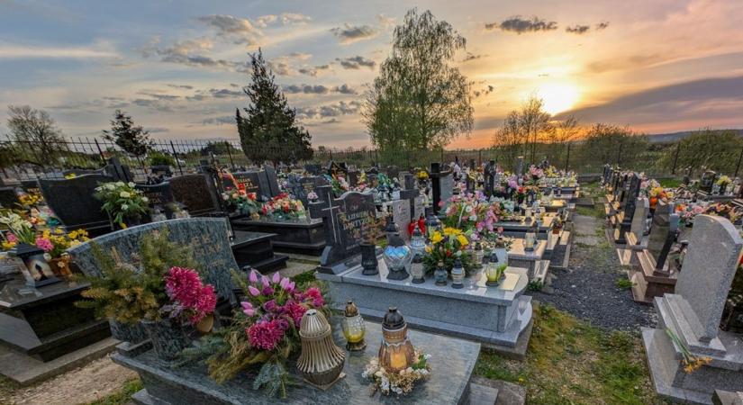 A rendőrség figyelmeztetett, hogy mire figyeljünk a halottak napi temetőlátogatáskor