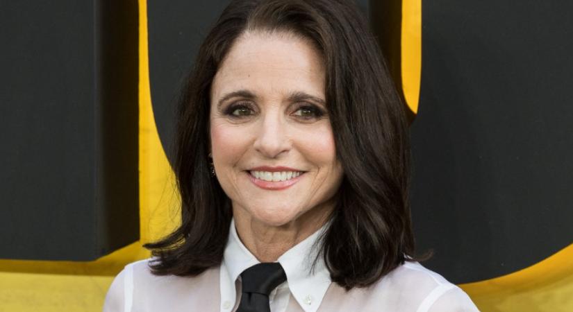 Ez a szín hódítja meg 2026-ban a nappalikat – leváltja a bézst és a szürkét