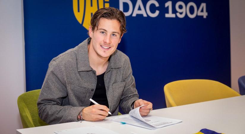 Légiósok: Magyar U-válogatott középpályás hosszabbított Dunaszerdahelyen - hivatalos