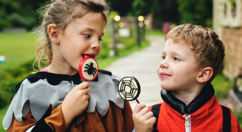 Ez az igazi személyiségteszt! Figyeld meg, mit csinál a gyereked a halloween-édességekkel, és kiderül, mekkora esélye van a sikerre felnőttként