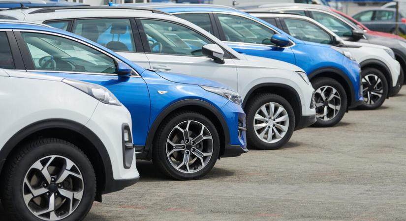 Megbüntették a Használtautó.hu-t