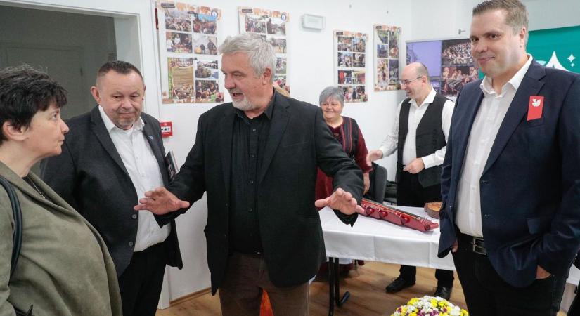 Közösségi Szőttes - konferencia a Stirling-villában