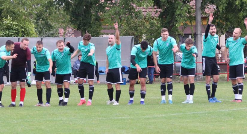 Az éllovast fogadja vasárnap a Nyárlőrinc