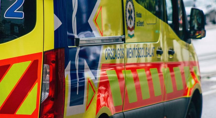 Friss hírek a mentősöktől: négyen sérültek meg a gyermelyi balesetben