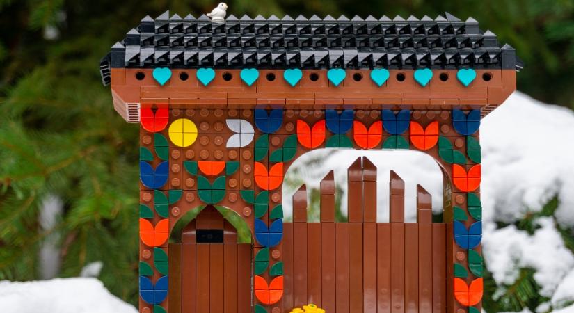 Valóra válhat Kerestély Koppány álma, hogy LEGO-készlet legyen a székelykapuból