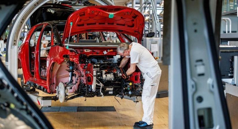 Rácáfolt a várakozásokra a Volkswagen, a Nexperia-ügy miatt azonban borotvaélen táncol a termelés