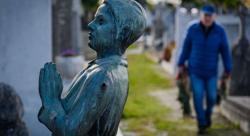 Mindenszentek üzenete: emlékezés elhunyt szeretteinkre