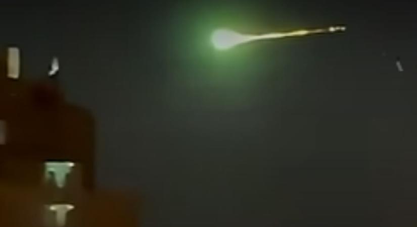 Tűzgömb száguldott el Moszkva fölött – videó