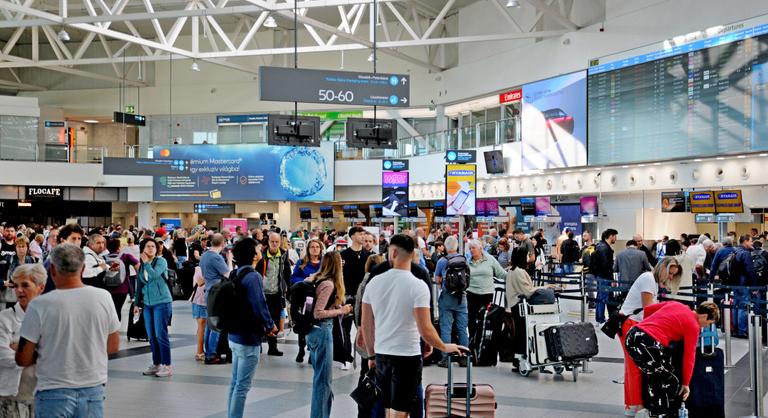 Őrülten megy a turizmus, a külföldiek csőstül jönnek Magyarországra pihenni