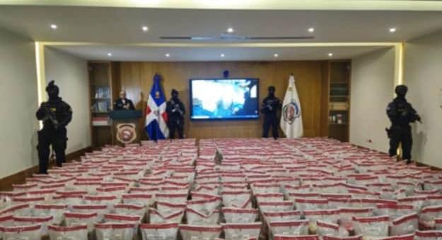 Nagyszabású kábítószer-ellenes műveletet hajtottak végre Szlovákiában, ukránok is vannak az őrizetbe vettek között