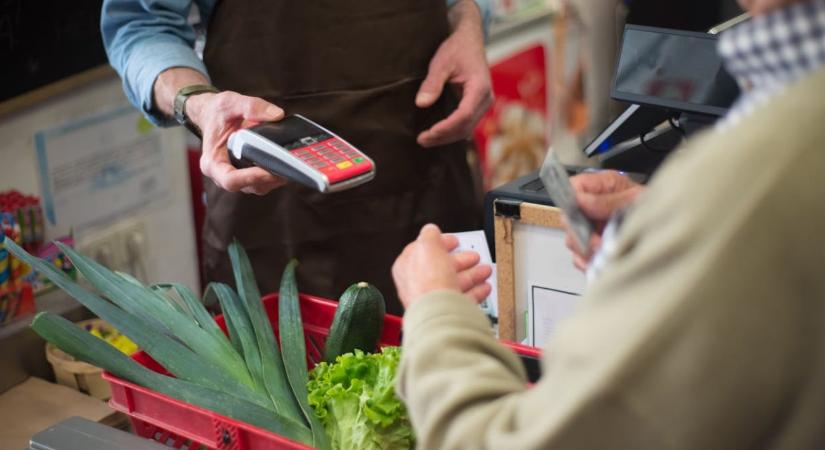 Árfolyam, infláció, árrések: mi alakítja az idei ünnepi árakat?