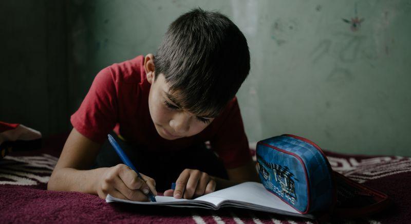 Szüleik nélkül nőnek fel a külföldön dolgozók gyermekei