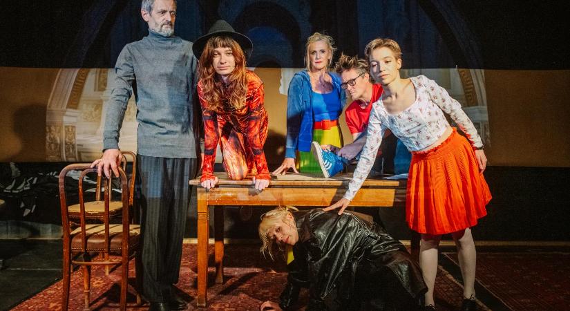 Hol bujkál az Alien?