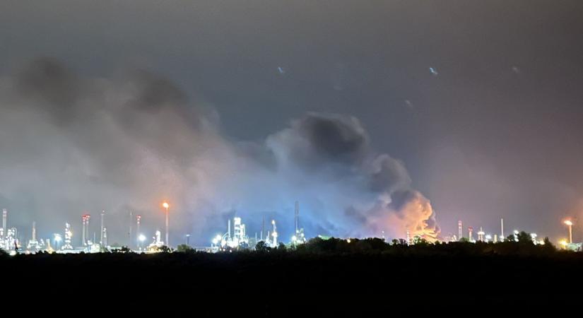 Orbán burkoltan az ukrán felelősséget firtatta a százhalombattai tűz után