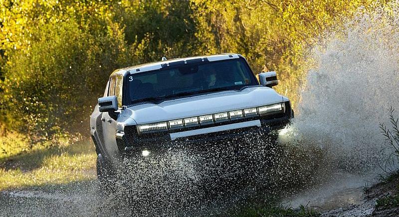 Több ezer dolgozóját küldi el a GM az elektromos átállás miatt