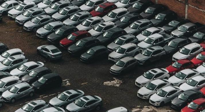 Brutális bírságot kapott a Használtautó.hu – 550 millió forintos büntetés a verseny korlátozása miatt