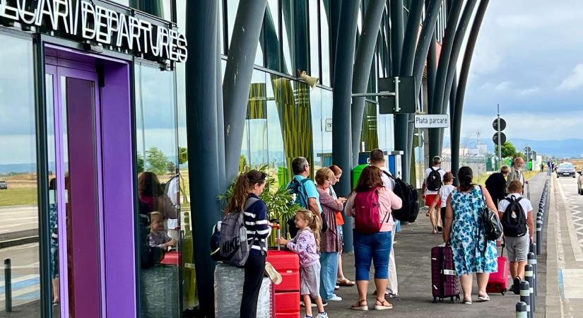 A brassói repülőtér kinövi magát: új parkolóhelyek és gurulóút épül jövőre