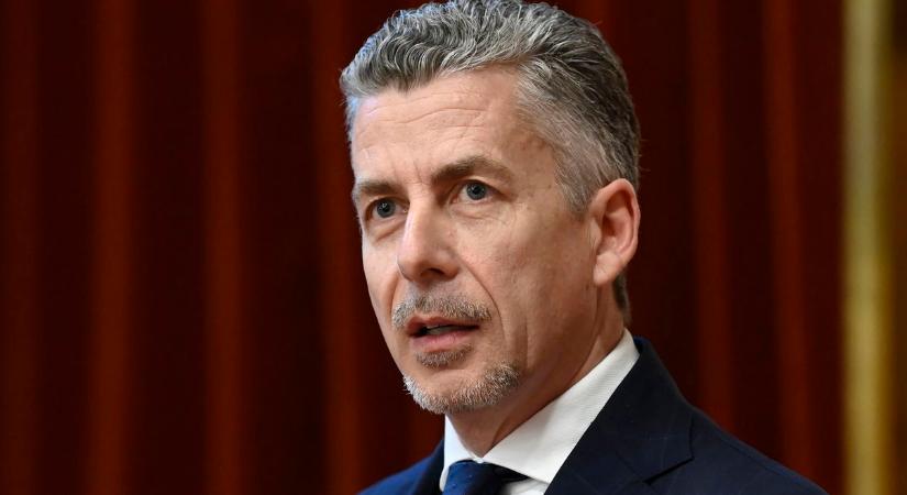 Ő Rákay Philip gyönyörű felesége, ritkán állnak együtt a kamerák elé