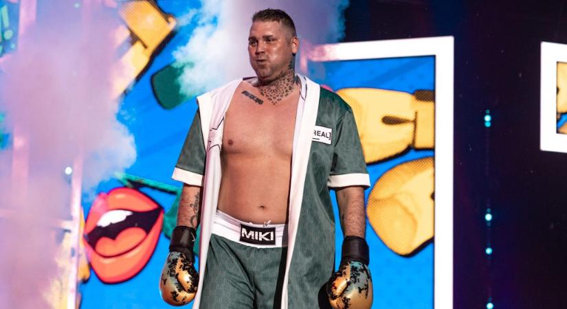 Választ adott az RTL, kirakják-e a Sztárboxból a garázdasággal gyanúsított Dudás Mikit