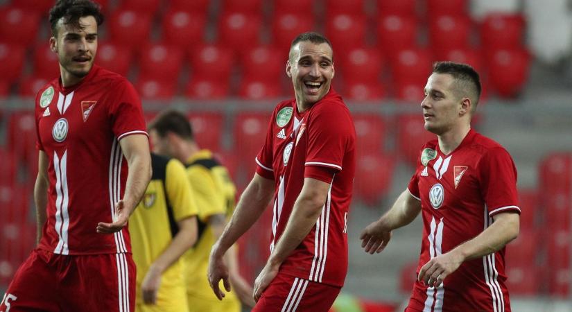 Hoppá! A DVSC korábbi közönségkedvence így lepte meg egyik nagy rajongóját!