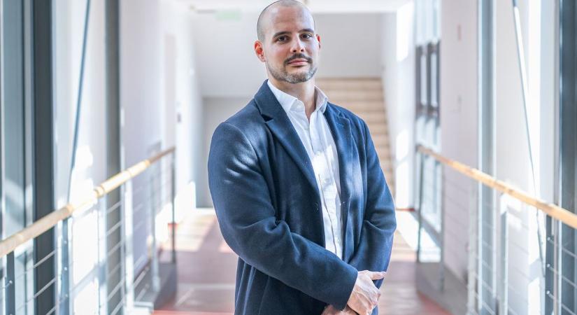 A Magyar Tudományos Akadémia Pedagógus Kutatói Pályadíját nyerte el a Széchenyi Egyetem munkatársa